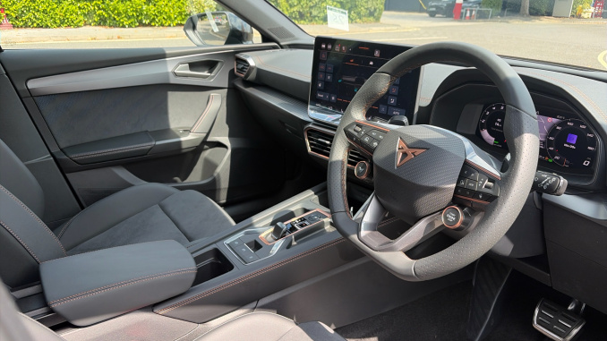 CUPRA Leon 1.5 eTSI 150 V2 5dr DSG Petrol Hatchback - Image 15